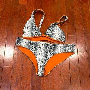 Reversible Sz small bikini